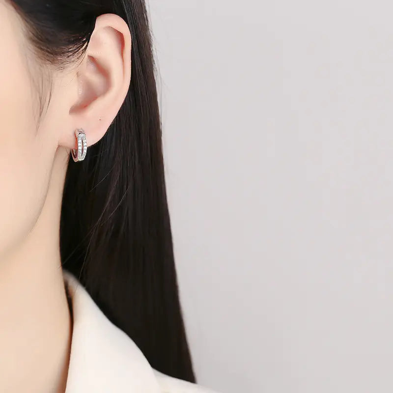 925 Silver Knot Diamond Earrings - Stylish Unique Design